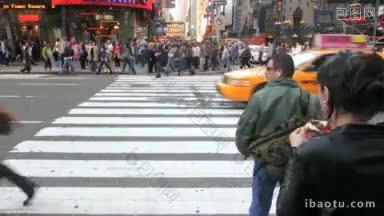 纽约市拥挤的人行横道的时间<strong>镜头</strong>